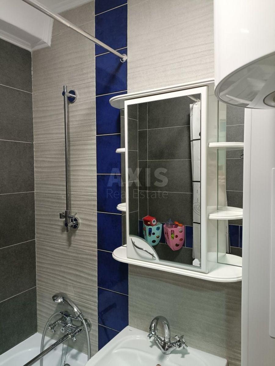 1k apartment vul. Bratyslavs'ka 304