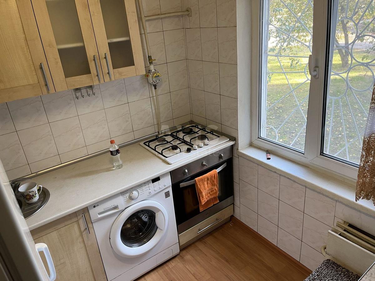2k apartment vul. Korol'ova Akademika 12А0