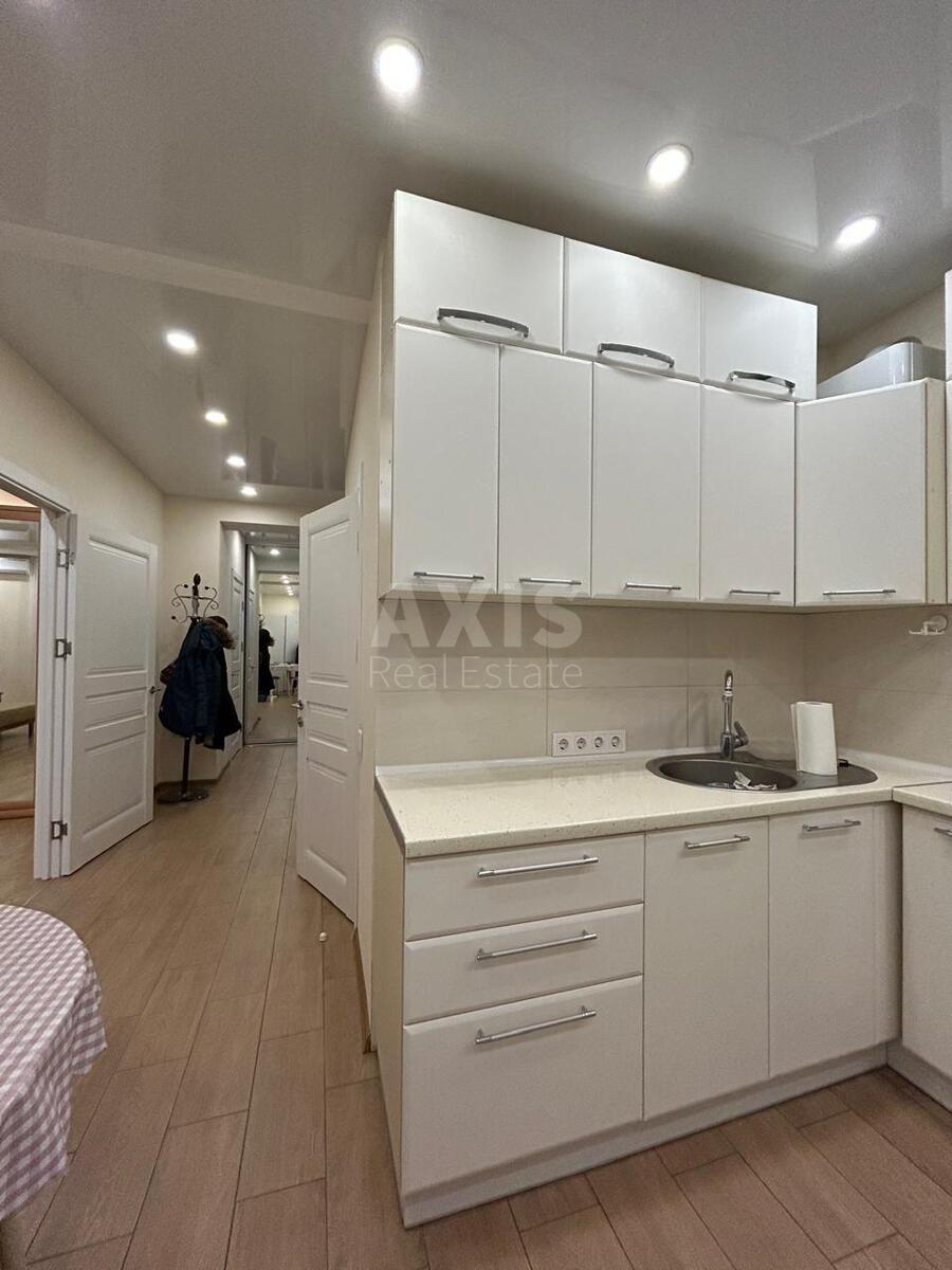 2k apartment vul. Lebedjeva Akademika 10