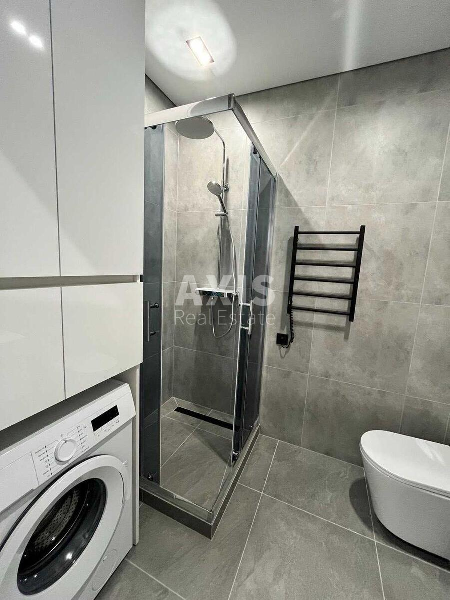 1k apartment vul. Saljutna 2Б641099