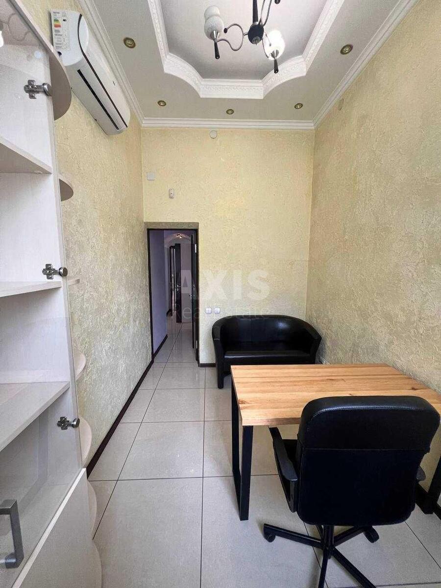 Офис ул. Руставели Шота 1, 64м23