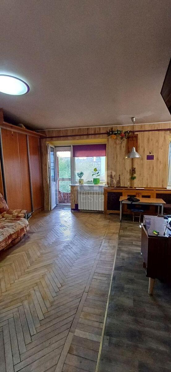 2к квартира ул. Новодарницкая 104