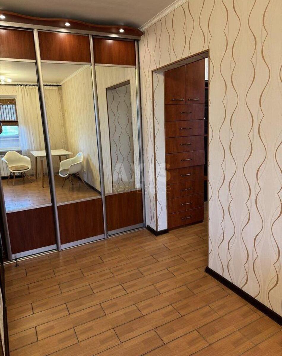 2k apartment vul. Avtozavods'ka 814