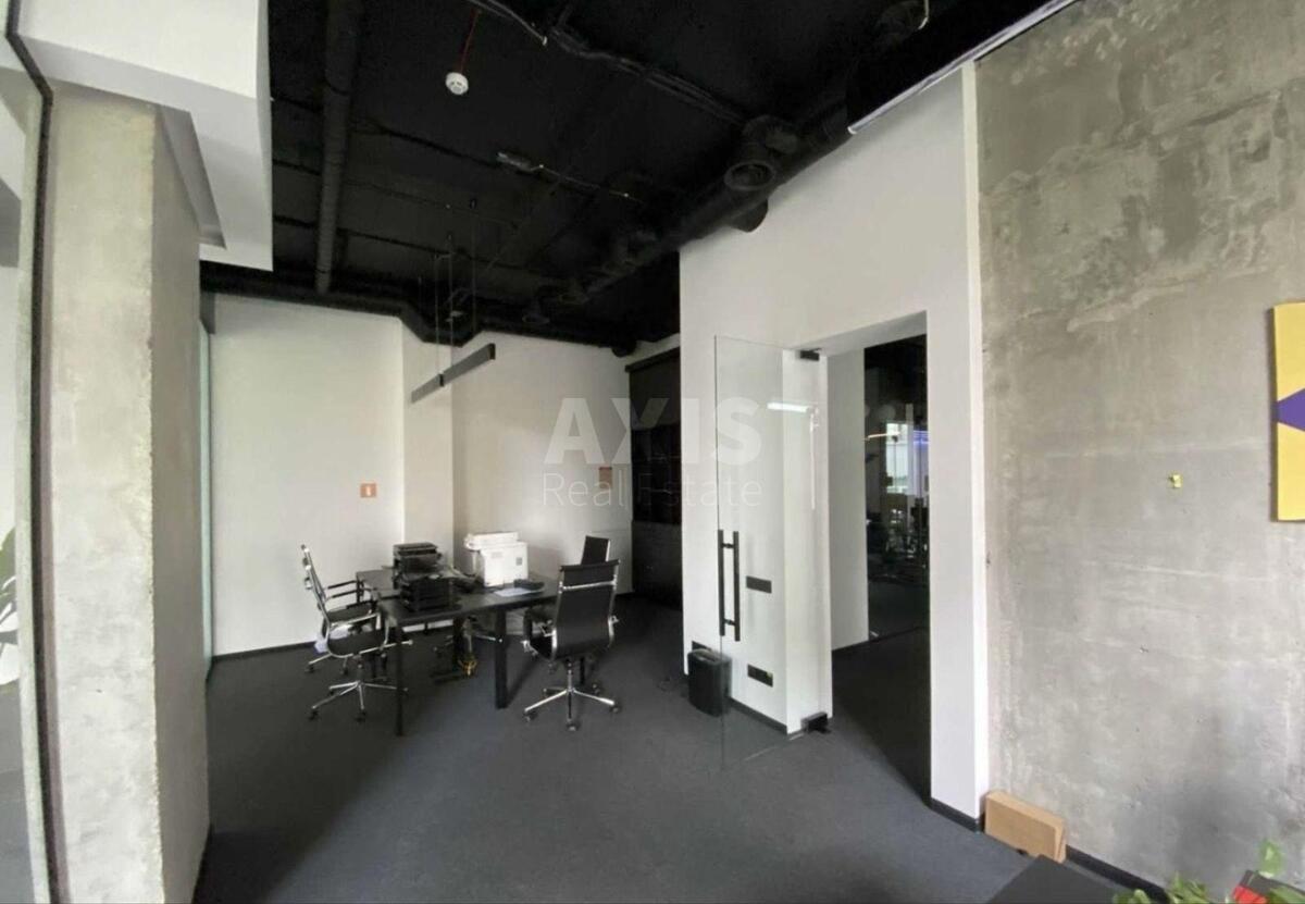 Office vul. Antonovycha 74, 680m2613618
