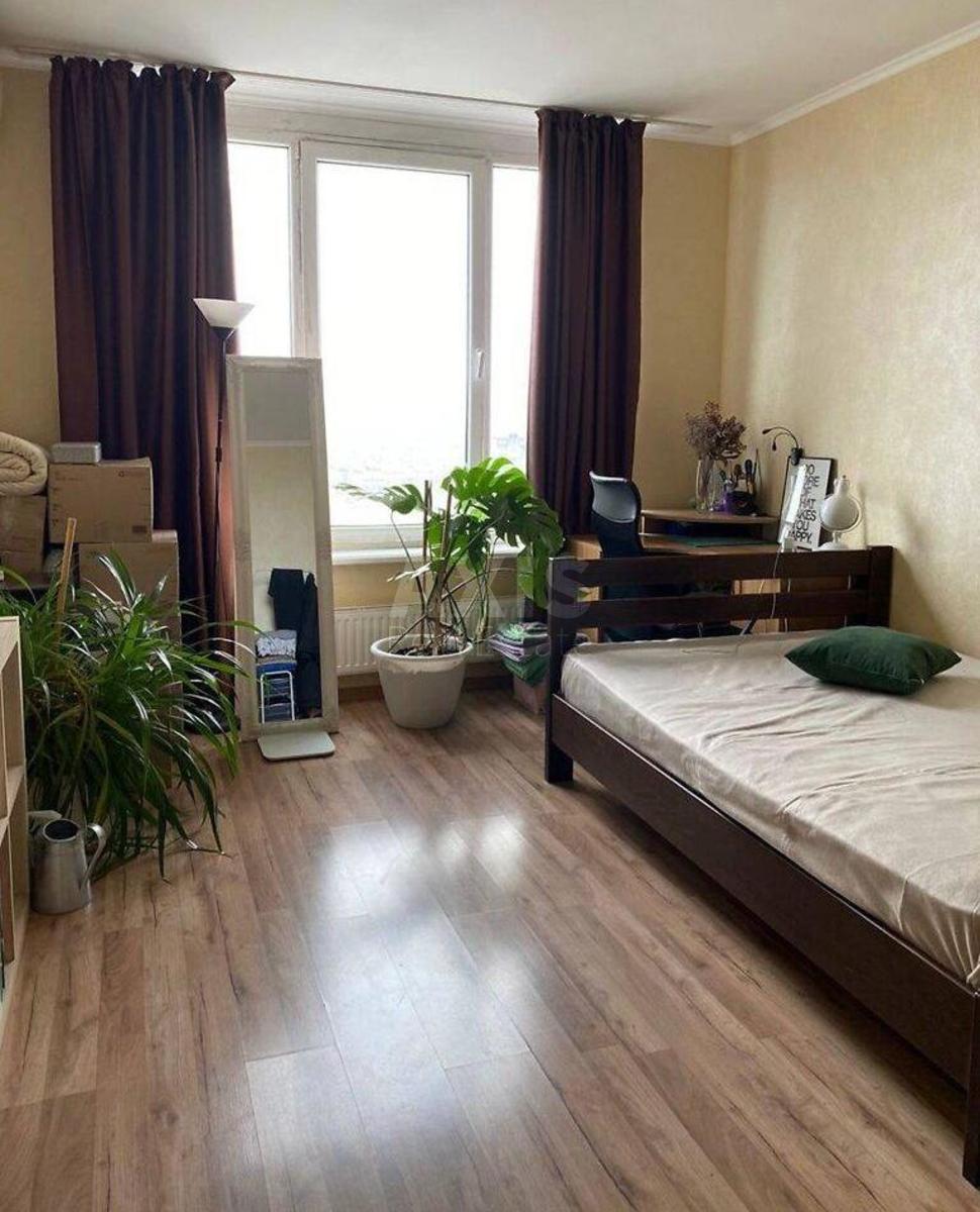1k apartment vul. Bogatyrs'ka 6А1