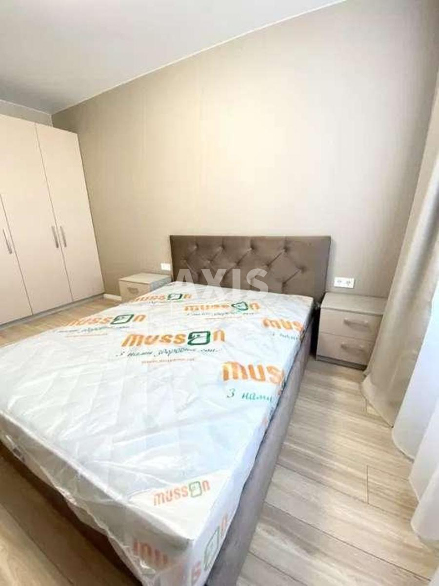 1k apartment vul. Berezhans'ka 15299780