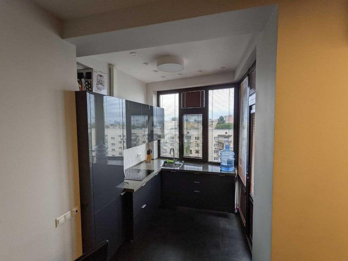 1k apartment bul. Lesi Ukrai'nky 7А56481