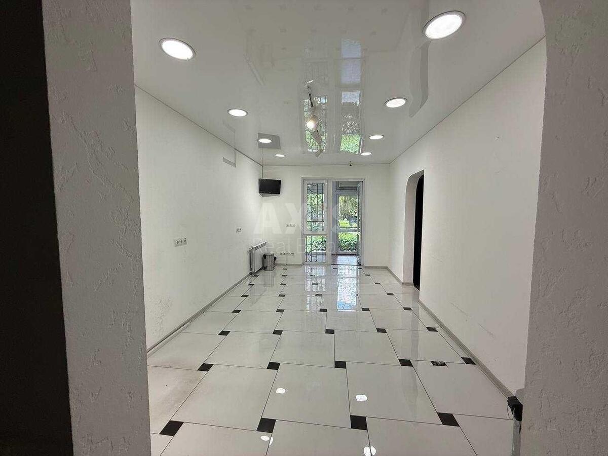 Office vul. Urlivs'ka 34, 73m2568102