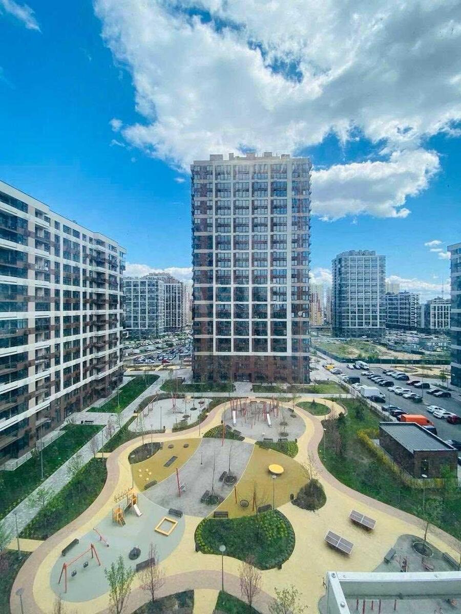 1k apartment vul. Rodyny Kristeriv 1611