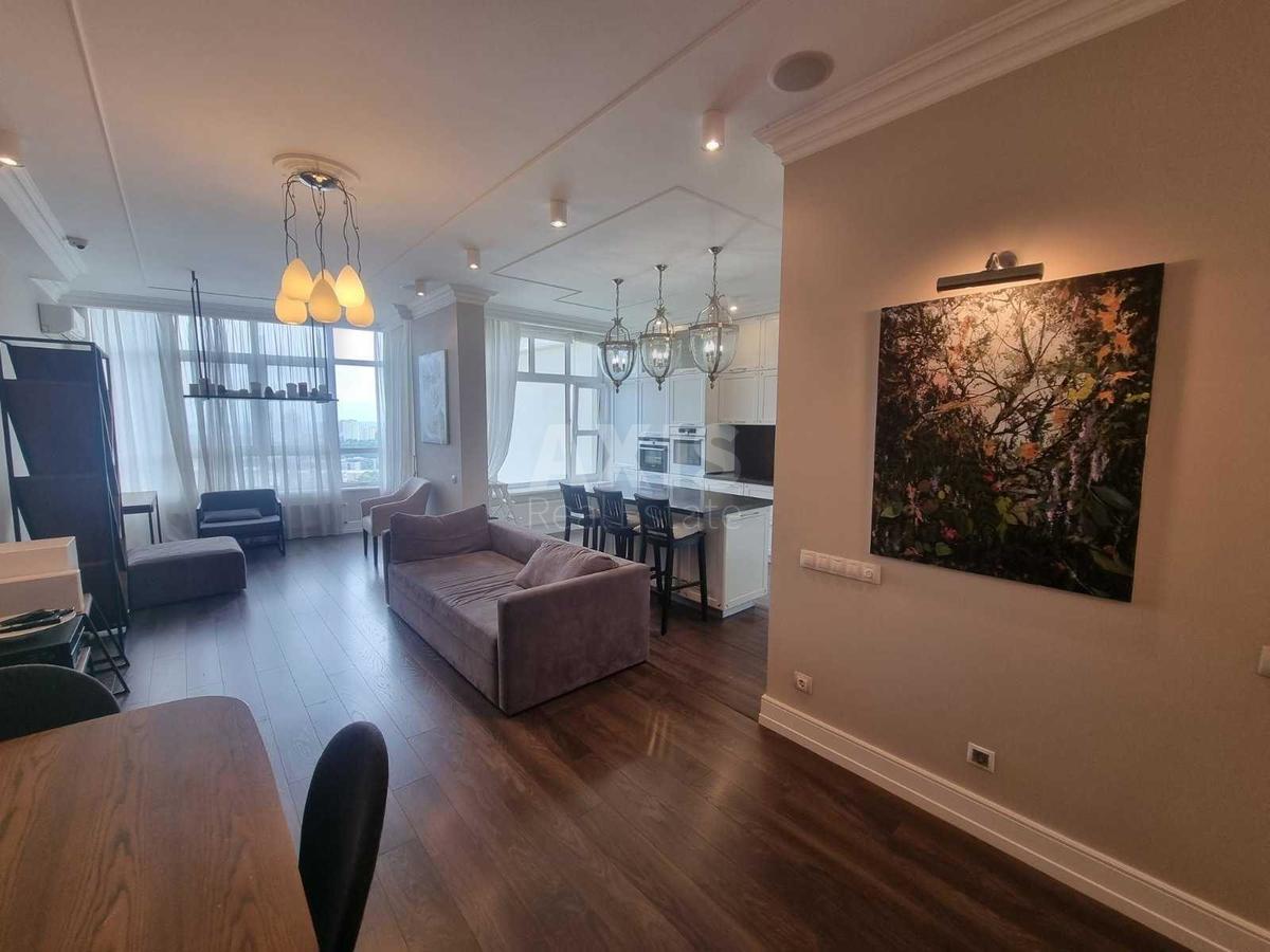 4k apartment vul. Dmytrivs'ka 56Б