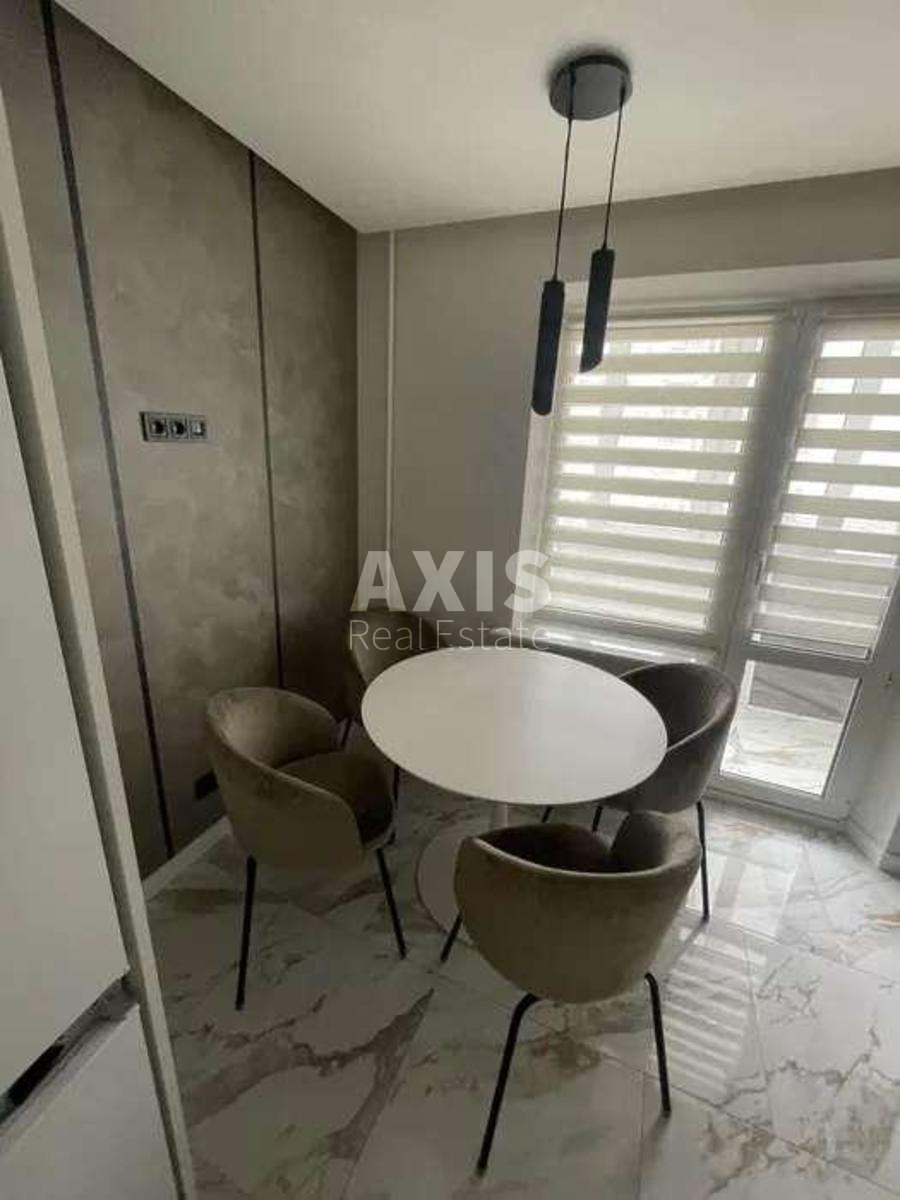 2к квартира ул. Довженко 16297370
