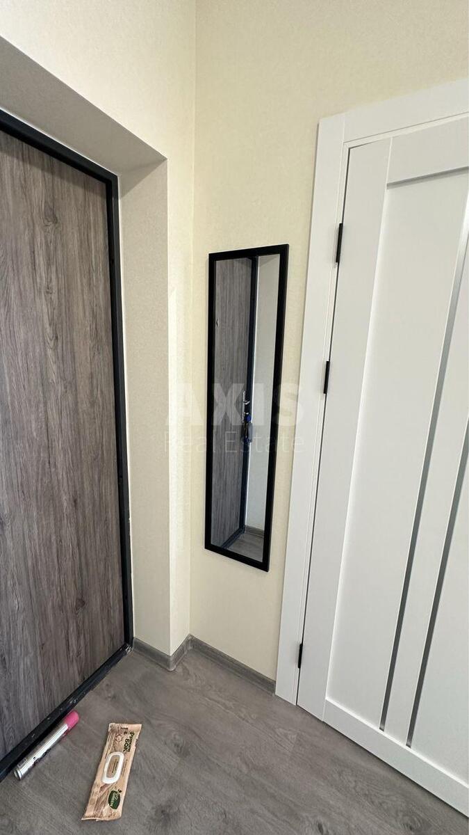 1k apartment vul. Metrologichna 1098
