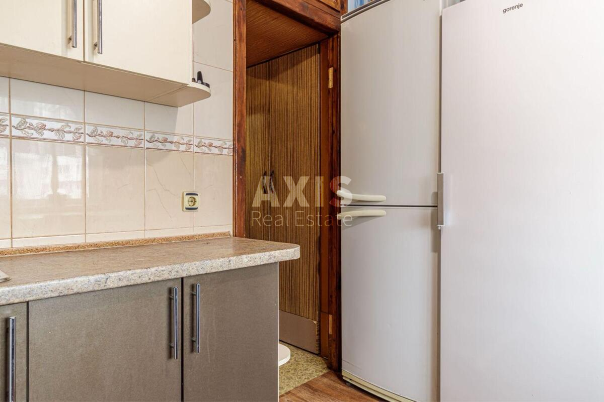 3k apartment vul. Ahmatovoi' Anny 16В580061