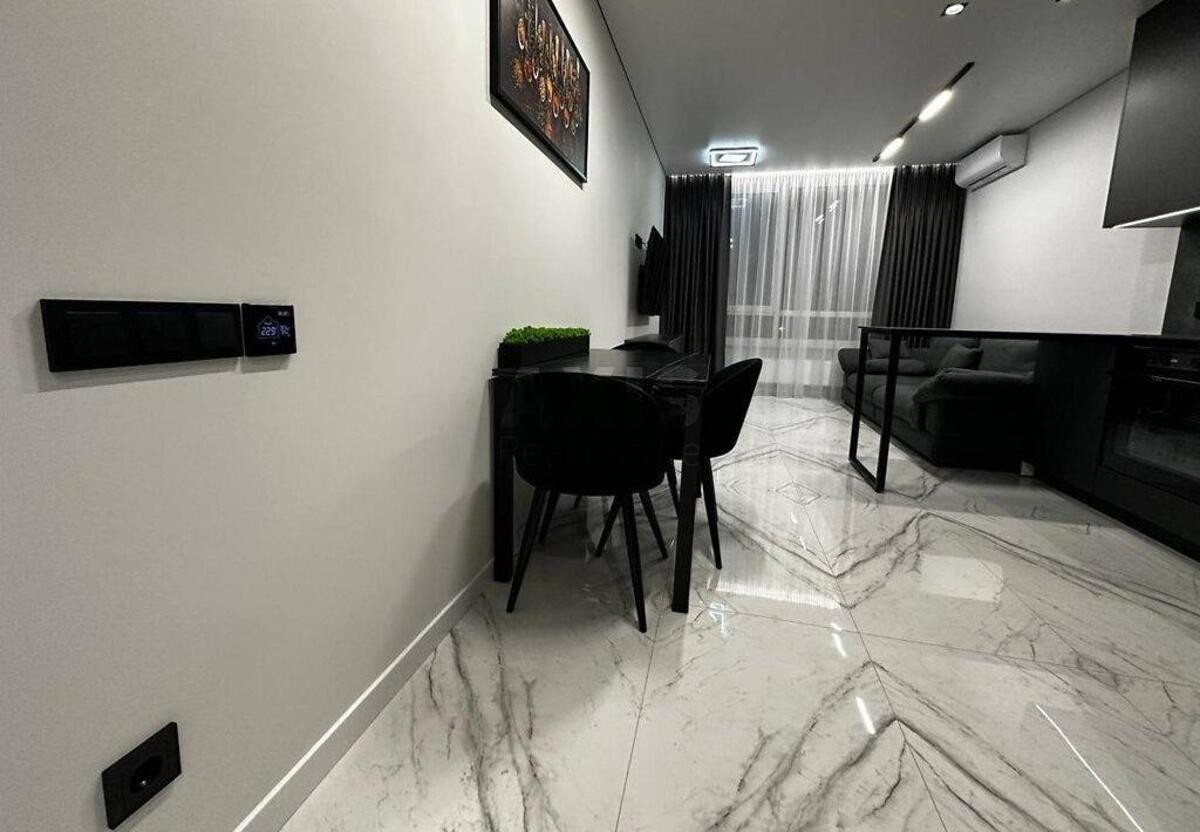 2k apartment vul. Prychal'na 123