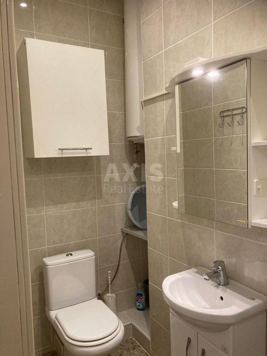 2k apartment vul. Jevgena Konoval'cja 36В7
