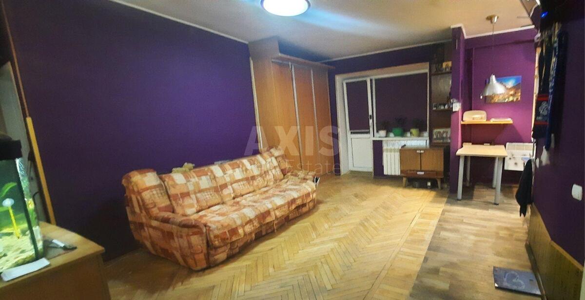 2к квартира ул. Новодарницкая 101