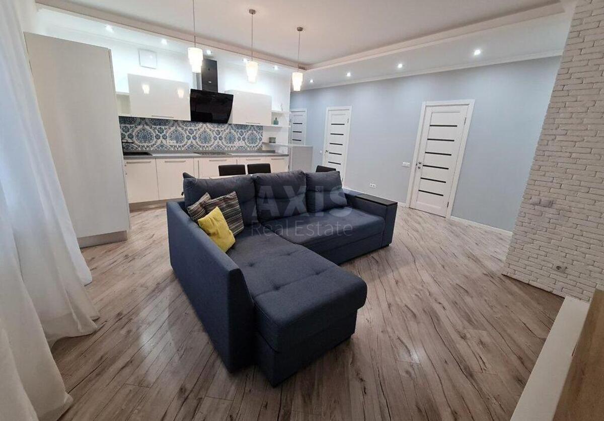3k apartment vul. Glybochyc'ka 32В1