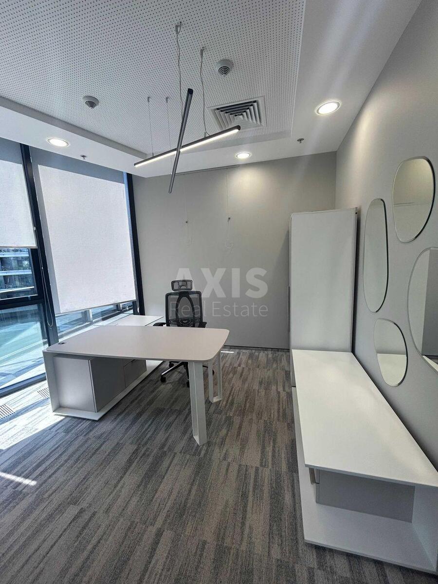 Office vul. Strutyns'kogo Sergija 13/15, 130m2570652