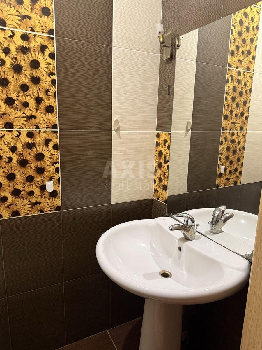3k apartment nab. Dniprovs'ka 25564896