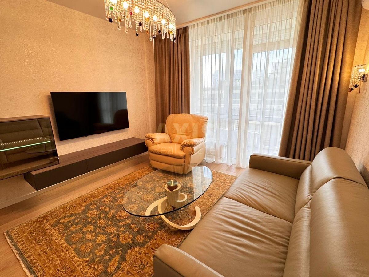 3k apartment vul. Zlatoustivs'ka 303