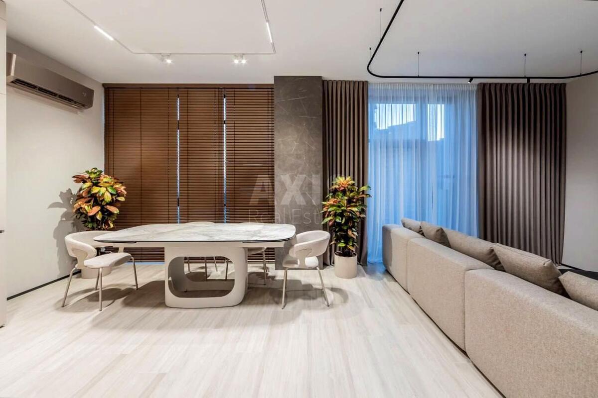 3к квартира ул. Андрея Верхогляда 18610073