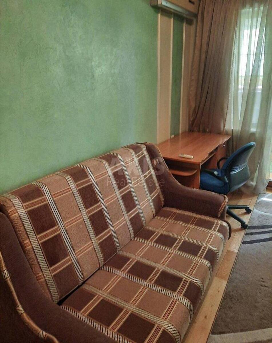 1k apartment pr-t Glushkova Akademika 29566582