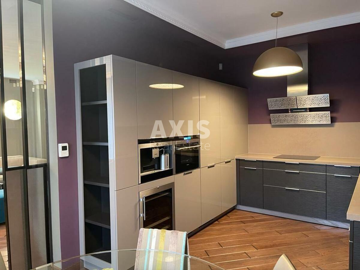 4k apartment vul. Instytuts'ka 18а4