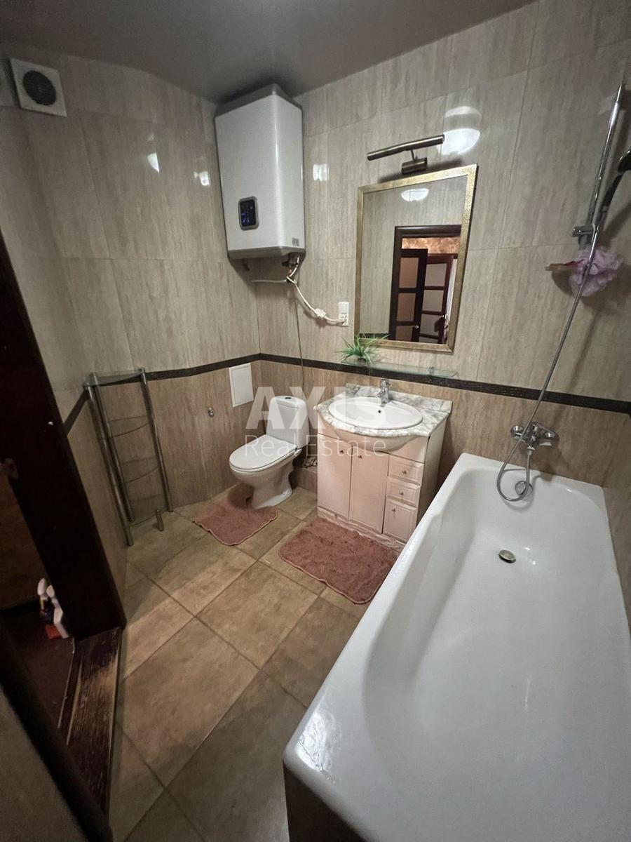 2к квартира пр-т Гонгадзе Георгия 18З335353