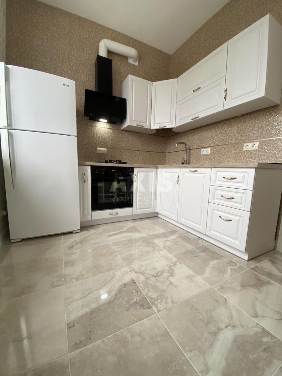 2k apartment vul. Dragomyrova Myhajla 2А