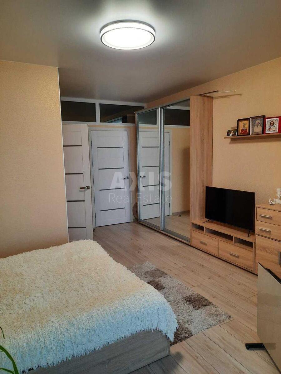 1k apartment vul. Kirovograds'ka 700