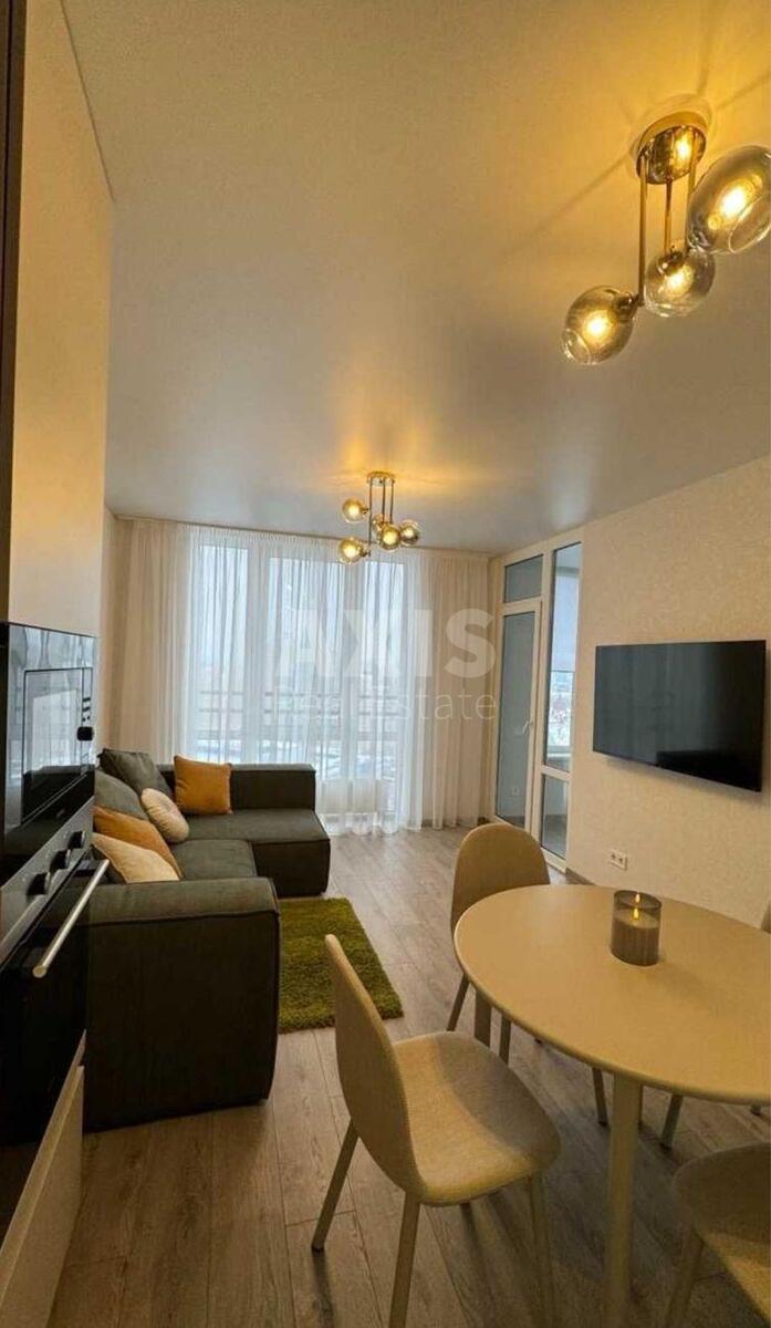 2k apartment nab. Dniprovs'ka 180