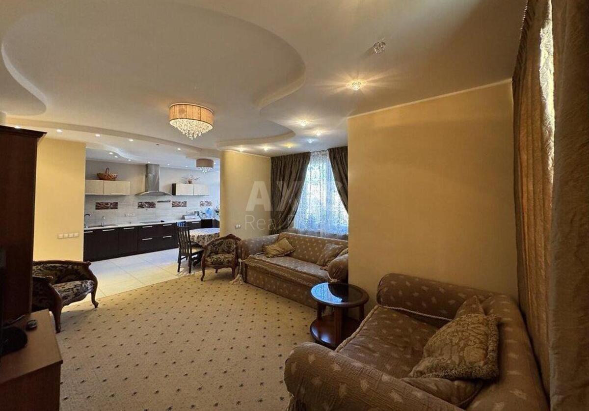 3k apartment pr-t Geroi'v Stalingrada 8А575812