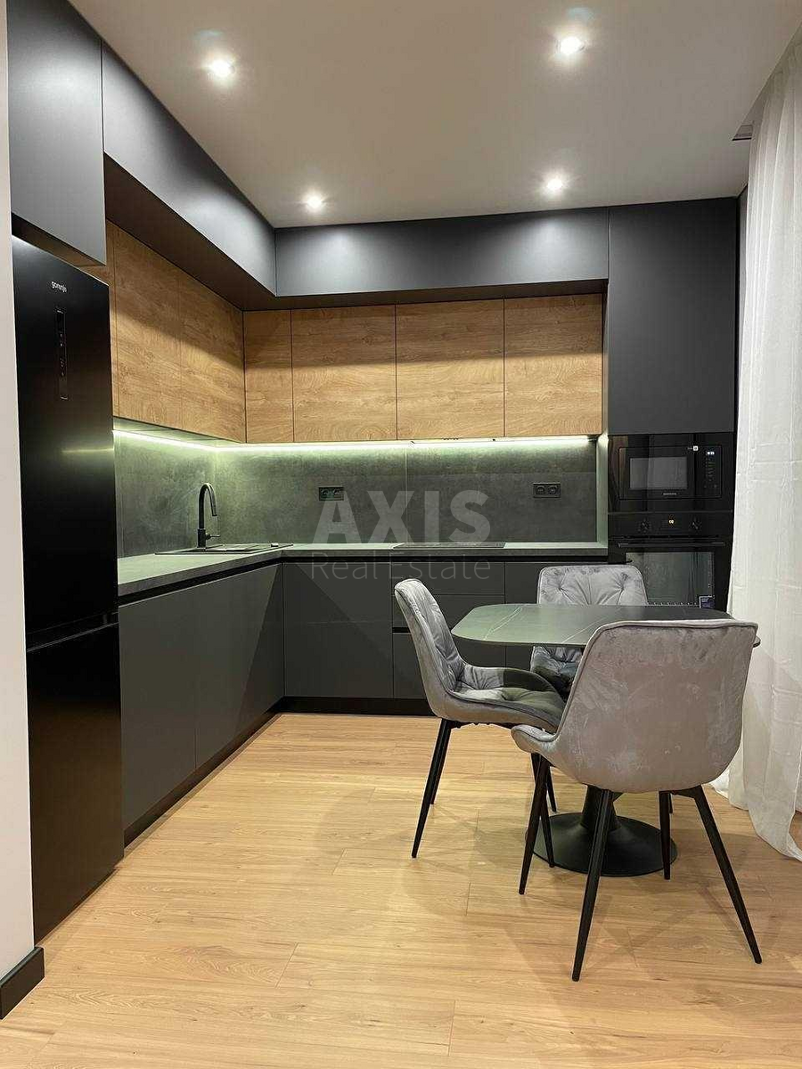 1k apartment vul. Dragomyrova Myhajla 4Б