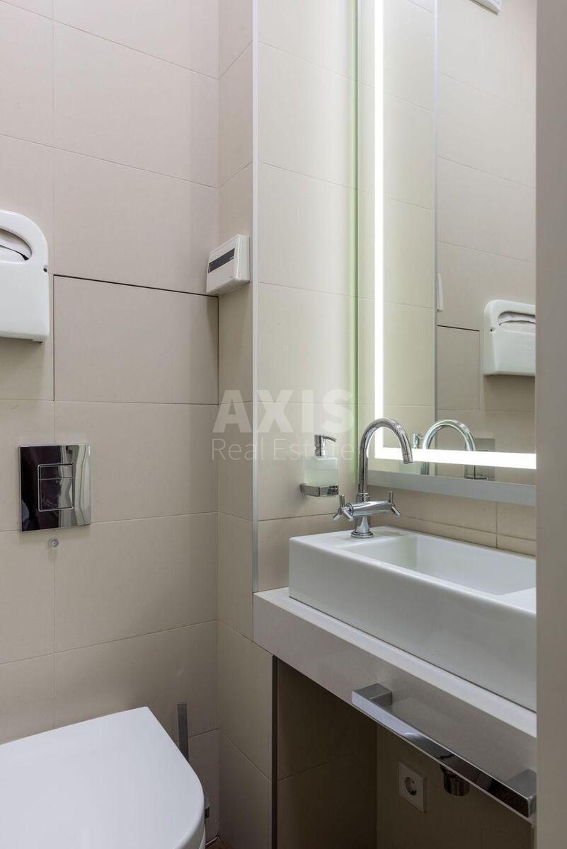 Office vul. Pushkins'ka 33, 109m210