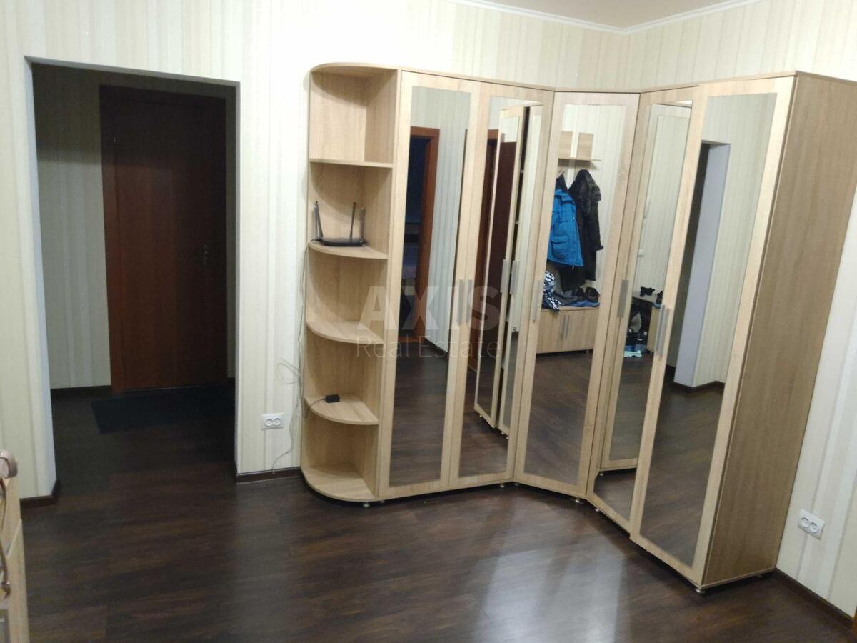 3k apartment vul. Zdolbunivs'ka 135