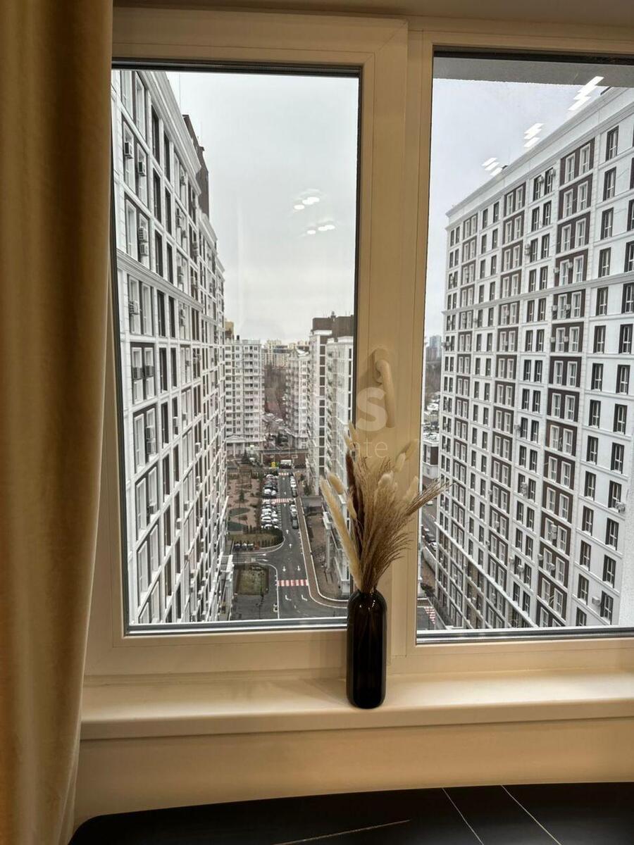 1k apartment vul. Myhajla Maksymovycha 242