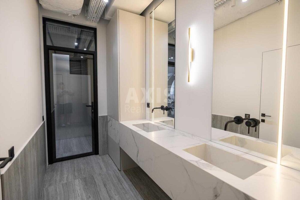Office vul. Bul'varno-Kudrjavs'ka 15, 254m2490699