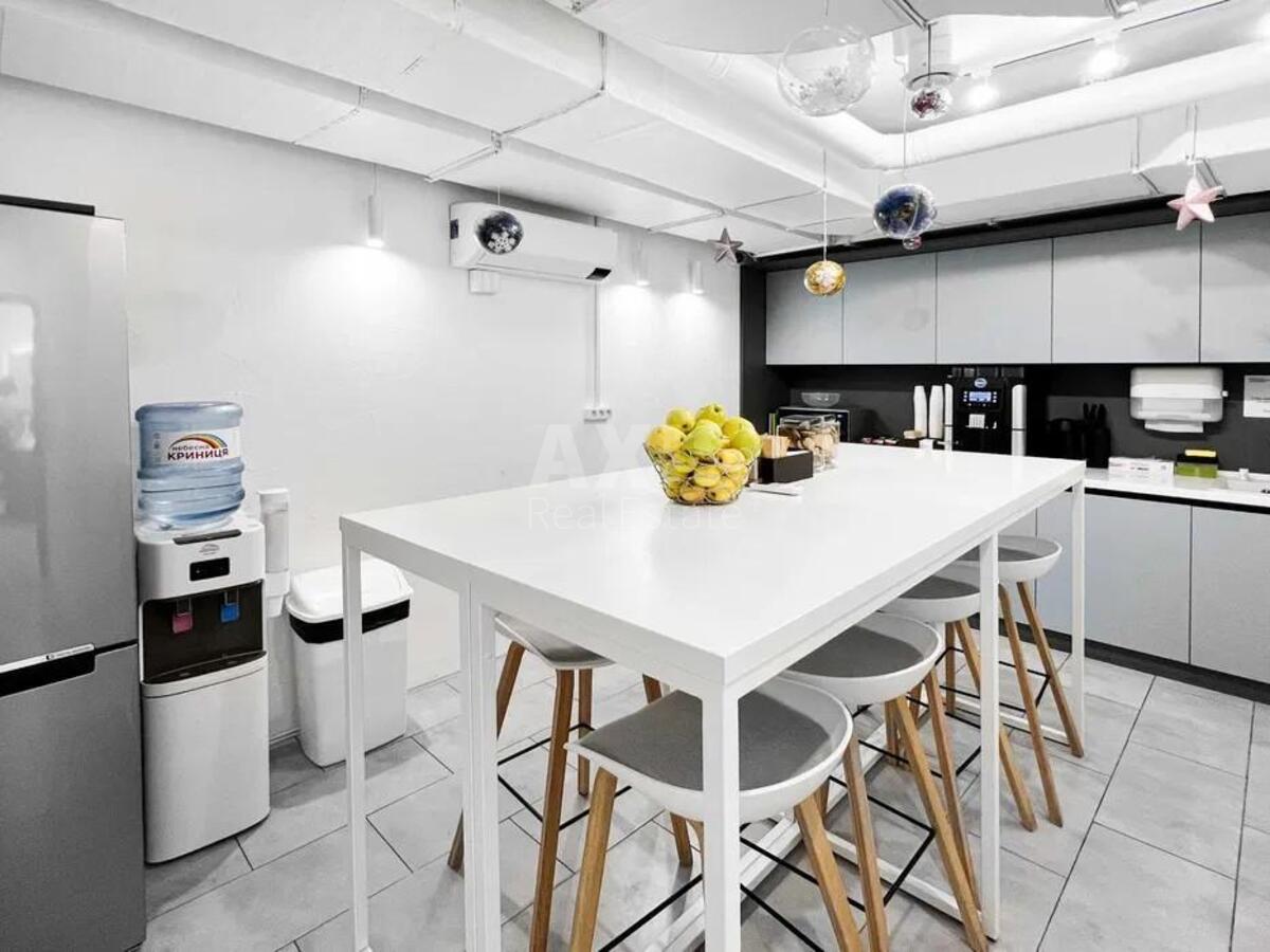 Office vul. Rustaveli Shota 11, 21m25