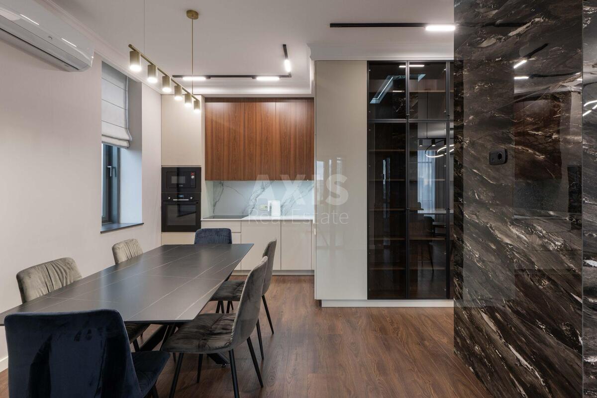 4k apartment vul. Strutyns'kogo Sergija 2631201