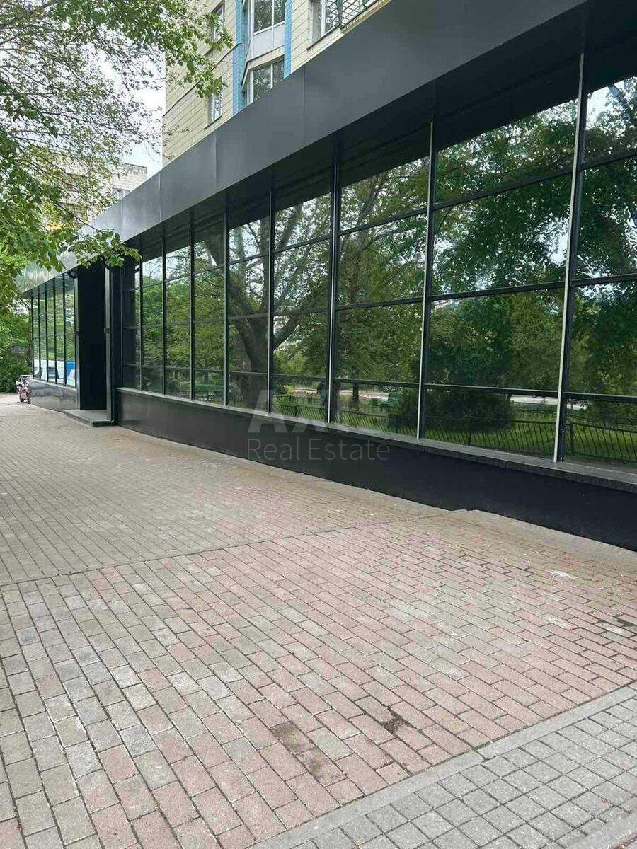 Office prov. Ohtyrs'kyj 7, 298m2