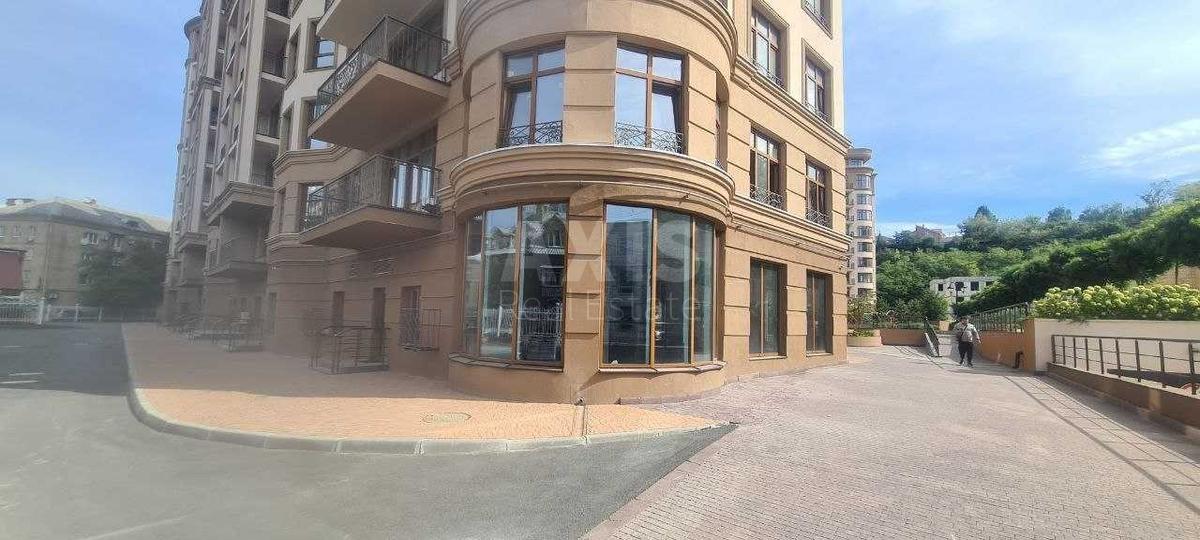 Office vul. 20-ta Sadova , 428m2