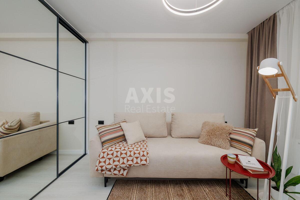 2k apartment vul. Myhajla Maksymovycha 246050011