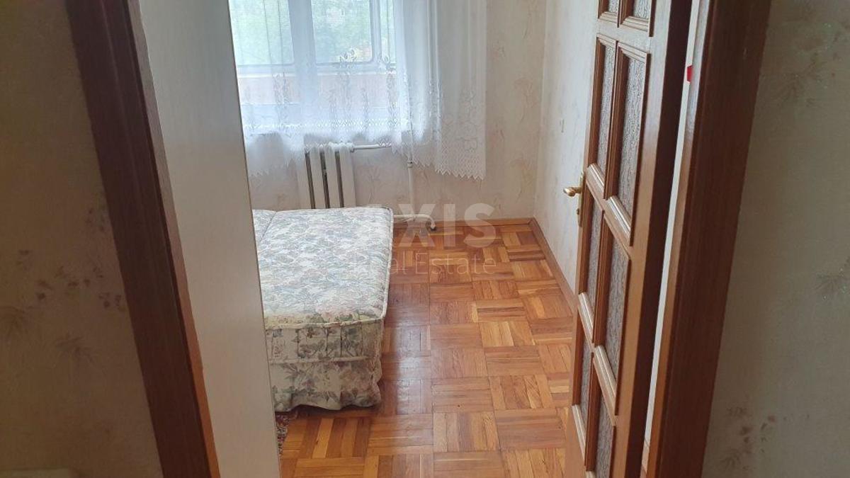2k apartment vul. Sverstjuka Jevgena 8А7