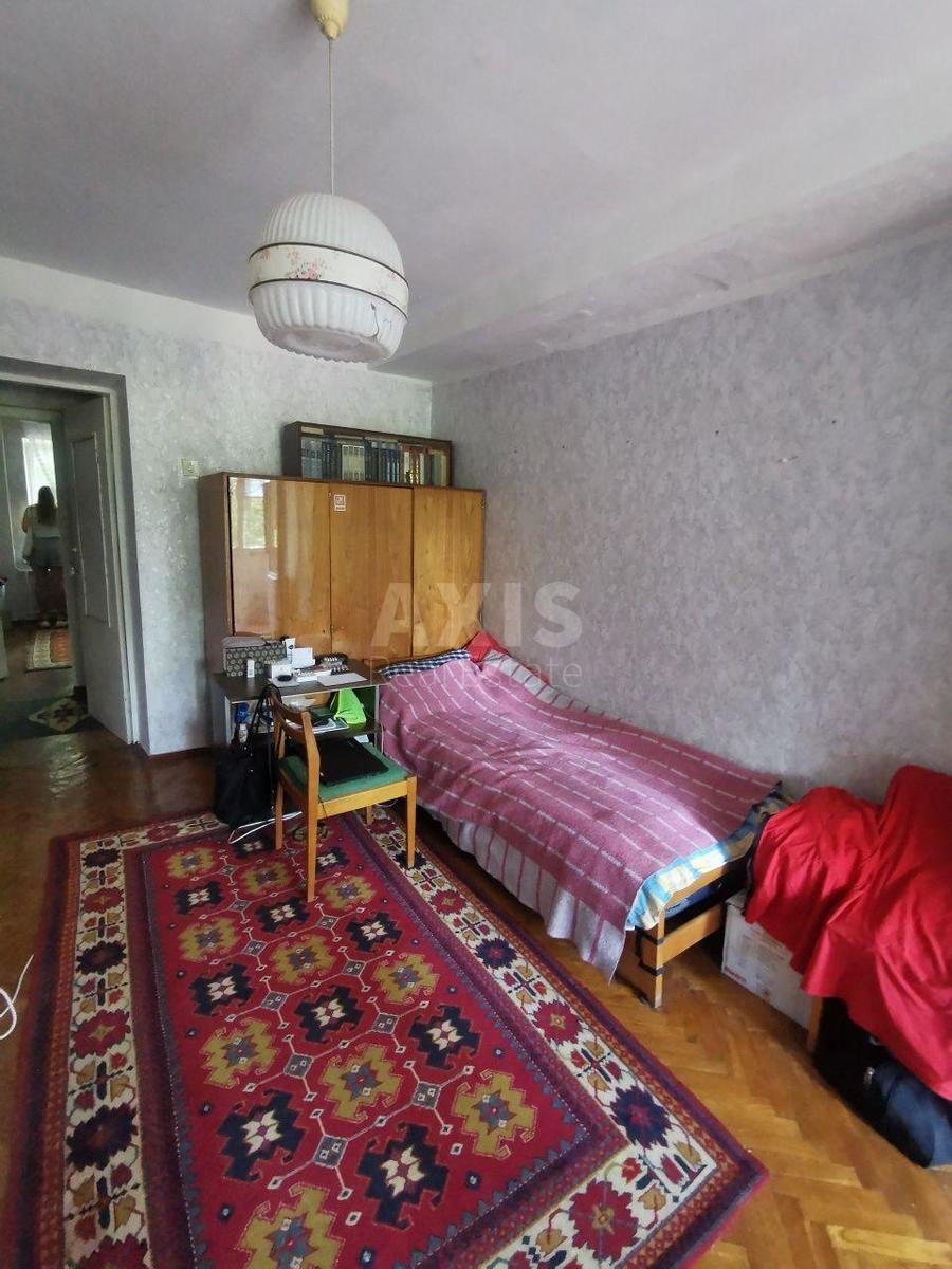 3k apartment nab. Rusanivs'ka 108
