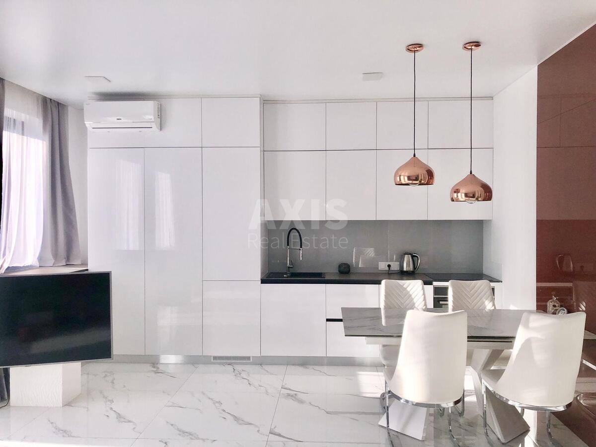 1k apartment vul. Antonovycha 24Б