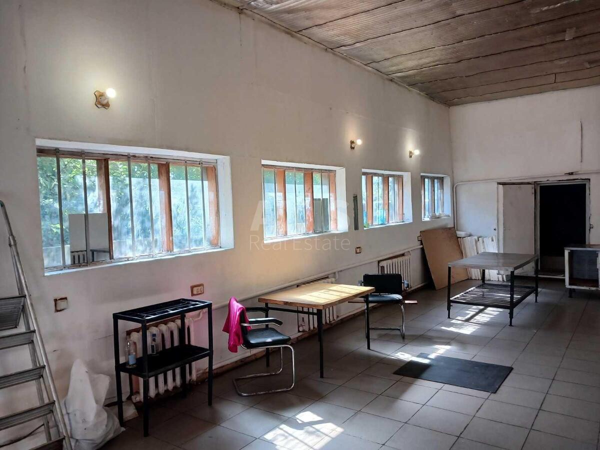 Service object vul. Odojevs'kogo 10, 120m2598754