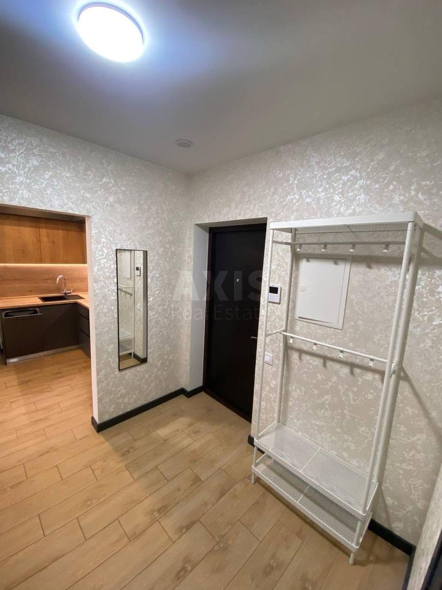 2k apartment vul. Oleksandra Olesja 44