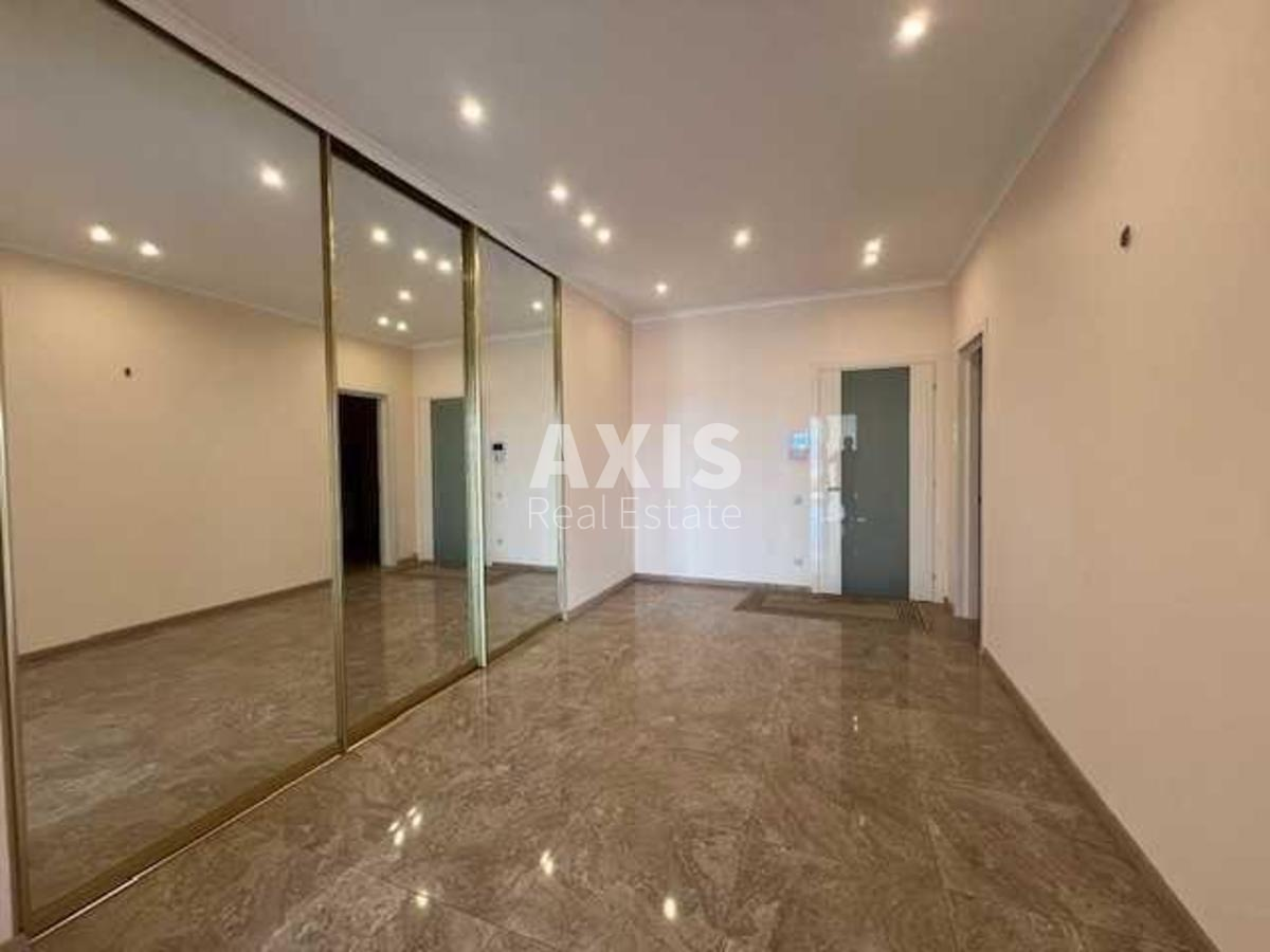 Office uzv. Klovs'kyj 7А, 200m24