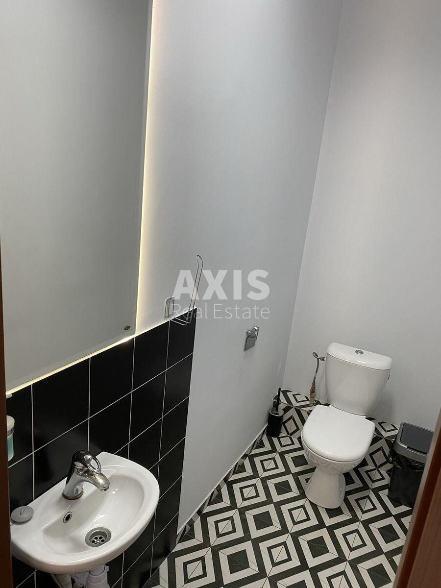 Office vul. Mezhygirs'ka 87А, 382m2590153