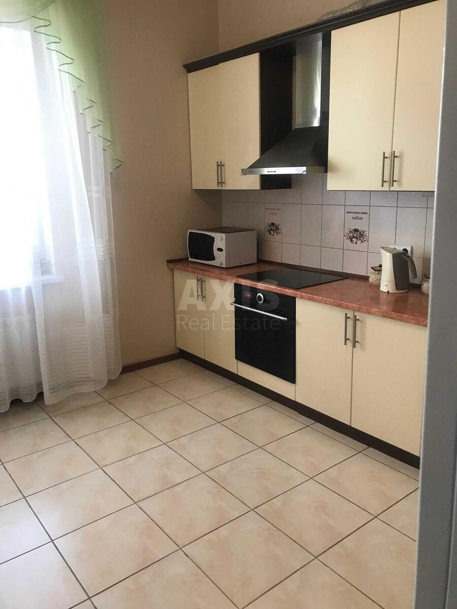 3k apartment vul. Zakrevs'kogo Mykoly 95В
